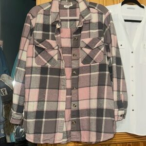 Beach Lunch Lounge Collections. Pink and gray traditional plaid